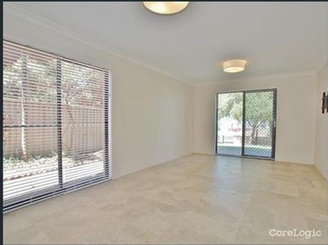 Stylish Ground Floor Unit in Prime Inner City Location UNFURNISHED
