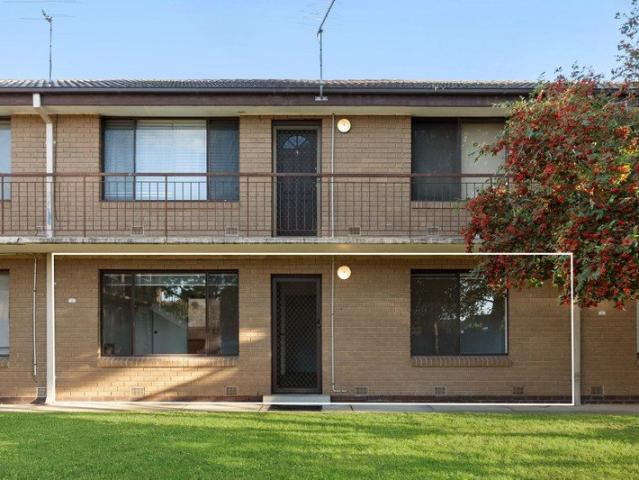 Stylish Ground Floor Apartment in the Frankston High School Zone