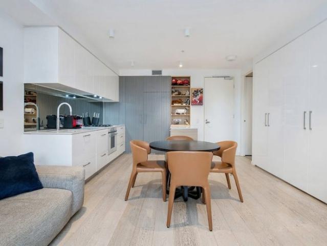 Stylish Ground Floor Apartment in the Heart of Yarraville