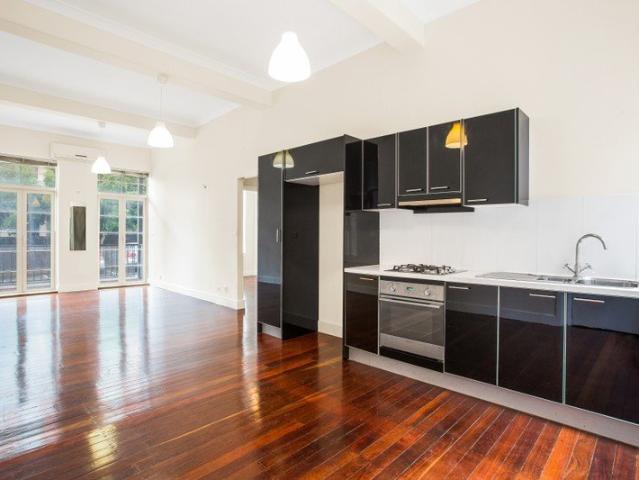 Stylish Ground Floor Living in Prime Maribyrnong Location
