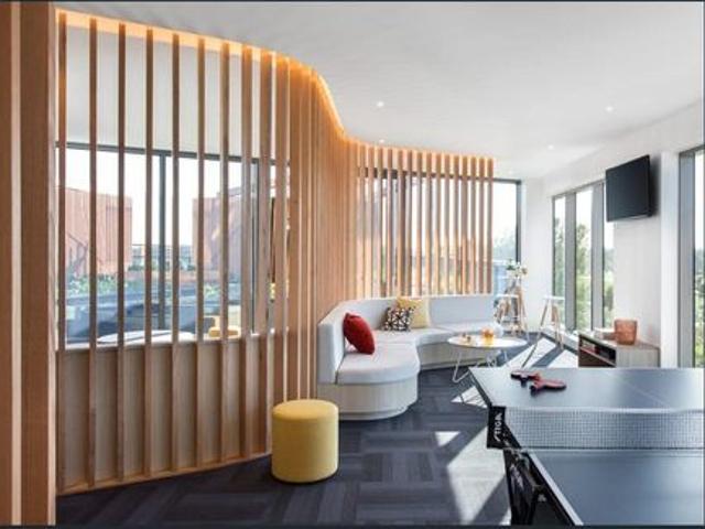 Stylish Ground Floor Living in the Heart of Kensington