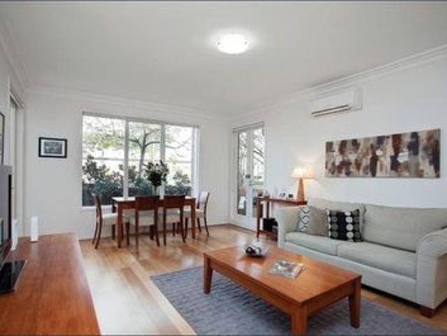 Stylish Ground Floor Living in the Heart of Scotch Hill!