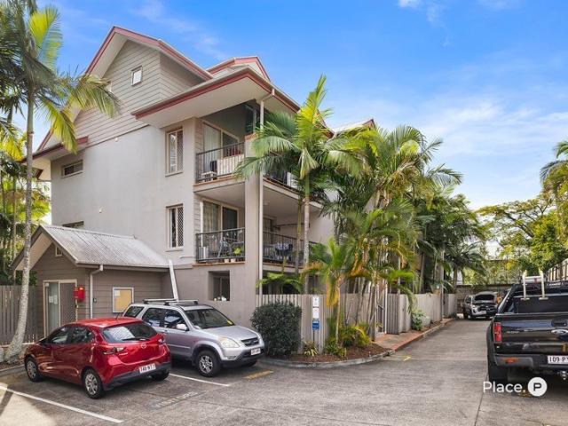 Stylish Ground Floor Living with Dual Courtyards in the Heart of Herston