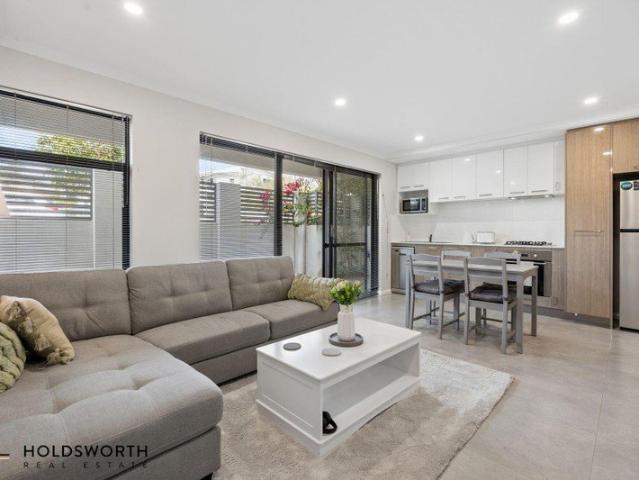 Stylish Ground Floor Living with Private Courtyard Appeal