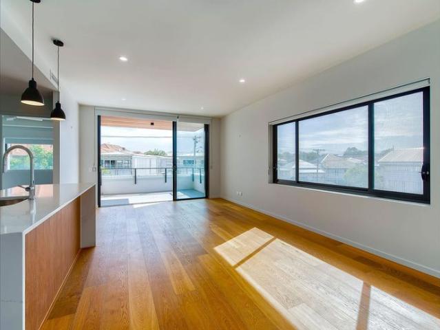 Stylish Hamilton Living in a Prime Location