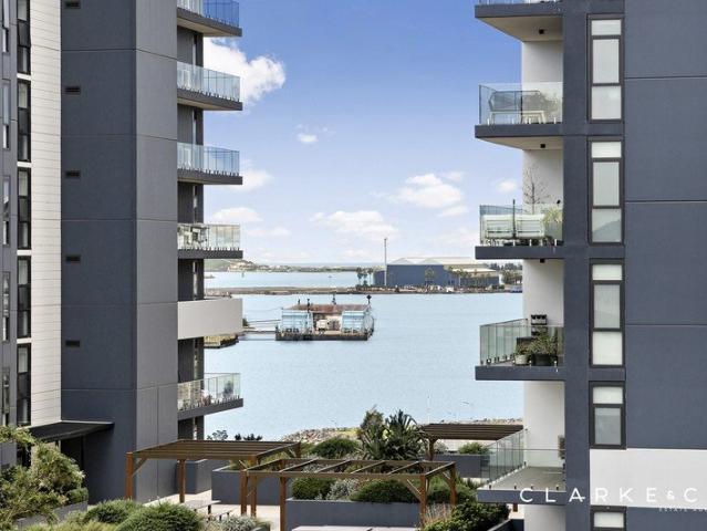 STYLISH HARBOURSIDE LIVING IN THE HEART OF WICKHAM!