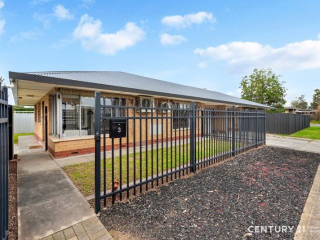 Stylish Homette with Room for the Boat or Van!