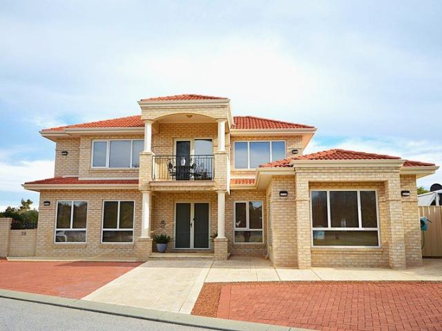 Stylish Home in Convenient Location