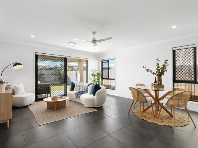 Stylish Home Offering Comfort & Convenience