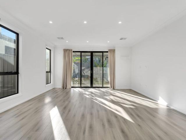 Stylish Home Offering Comfort & Convenience