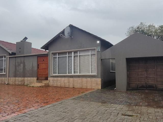Stylish home to rent, located in a quiet area of Sasolburg