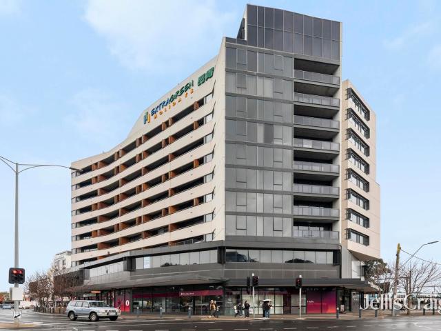 Stylish Ikon Apartment in Glen Waverley