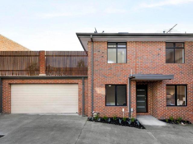 Stylish indoors meets spacious outdoors