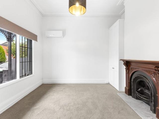 Stylish Inner City Haven in Prime Windsor Location with Premium Renovation