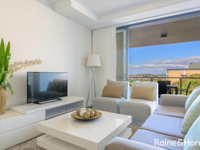 STYLISH, INNER CITY LIVING GET HERE FAST. !