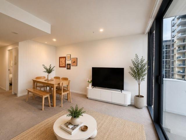 Stylish Inner City Living in the Prestigious Ivy & Eve