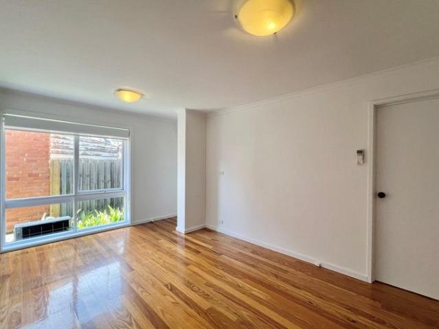 Stylish Inner City Living with Exceptional Convenience