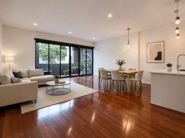 Stylish Inner City Living with Stunning Views!
