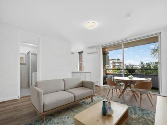 Stylish Inner City Living 2 by 1 Apartment