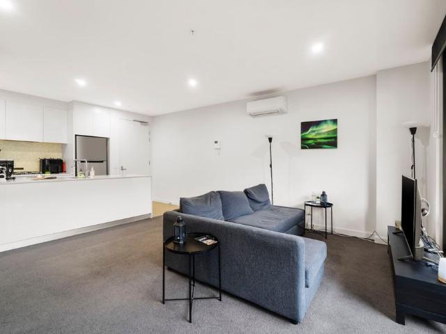 Stylish Kubix apartment steps from Westfield Knox