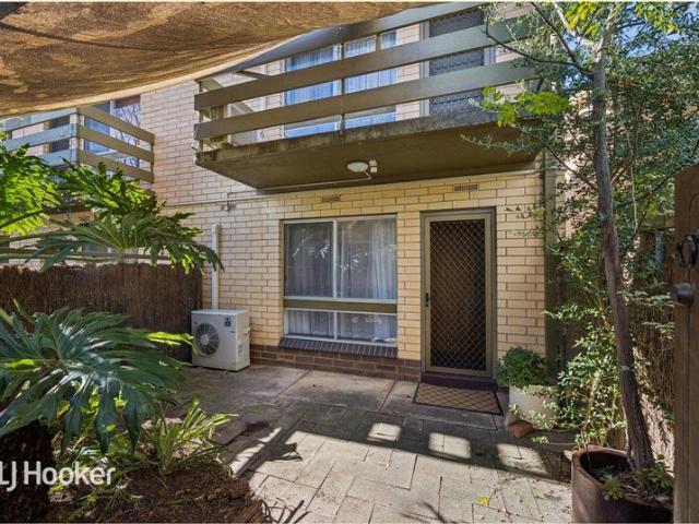 Stylish Kensington Living