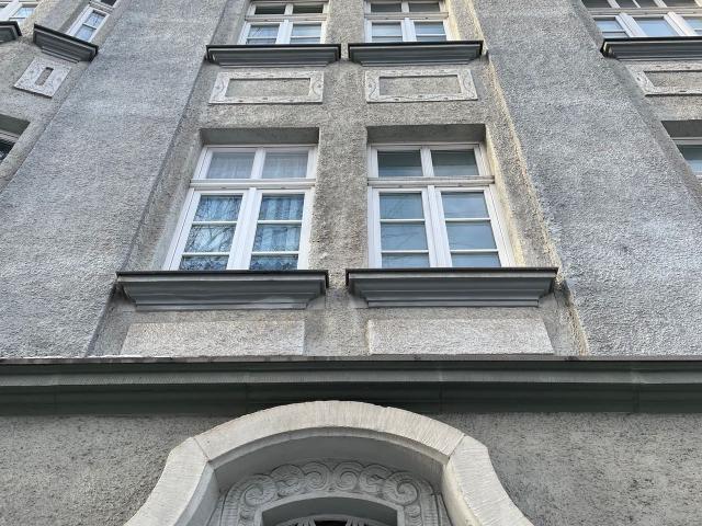 Stylish large apartment 3 bedrooms balcony parking space washing machine, Erfurt Amsterdam Apartments for Rent