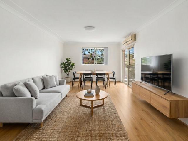 Stylish, Light Filled Apartment in an Unbeatable Westmead Location