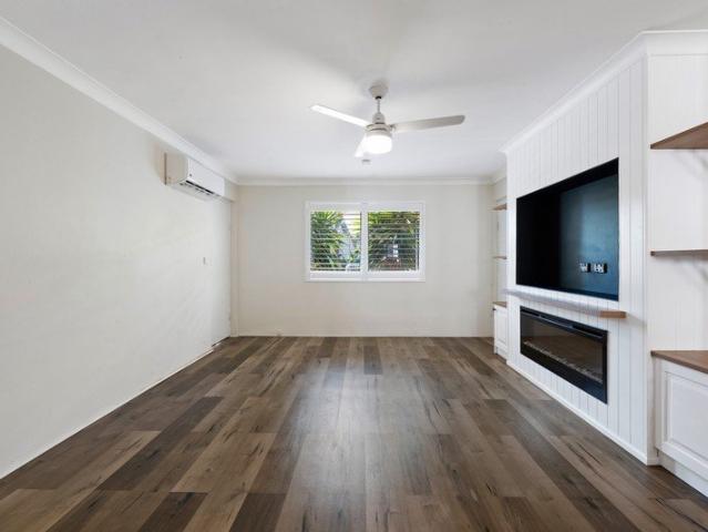 Stylish, Light Filled Living in a Fantastic Location
