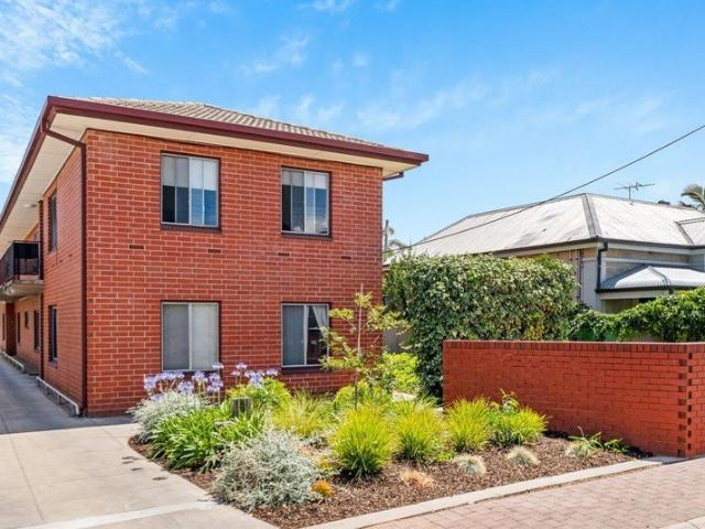 Stylish, Light Filled Living in the Heart of Prospect