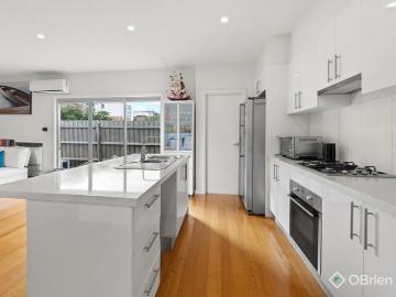 Stylish, Light Filled Living with Contemporary Flair & Ultimate Convenience