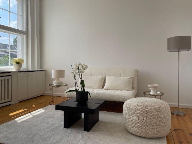 Stylish & light flooded flat in quiet, central location of Friedenau, Berlin Amsterdam Apartments for Rent