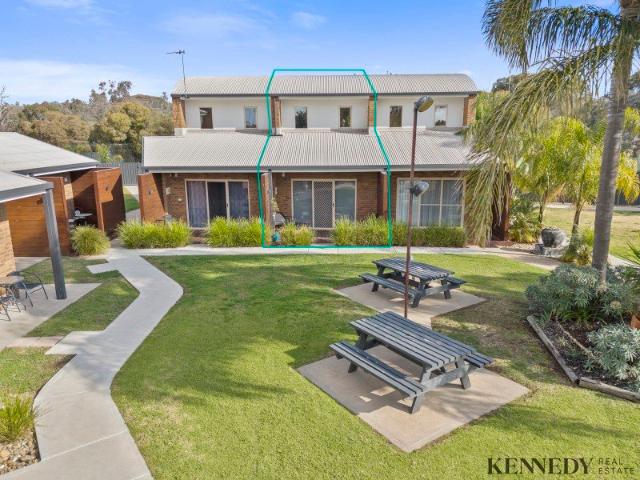 Stylish Lifestyle Retreat with Investment Appeal in the Heart of Yarrawonga