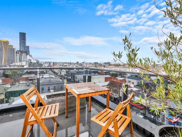 Stylish Living with Breathtaking Views in Elite South Yarra Locale Fully Furnished