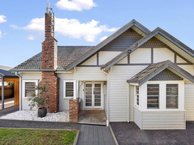 Stylish Living With Charm & Convenience