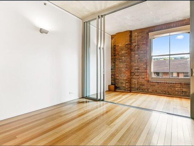 Stylish Living with Heritage Character