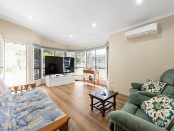 Stylish Living with Tranquil Bushland Views
