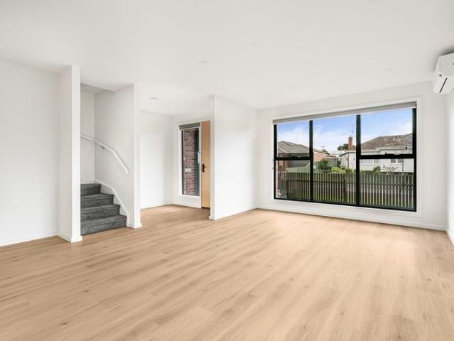 Stylish Living and Ultimate Convenience in a Great Pocket