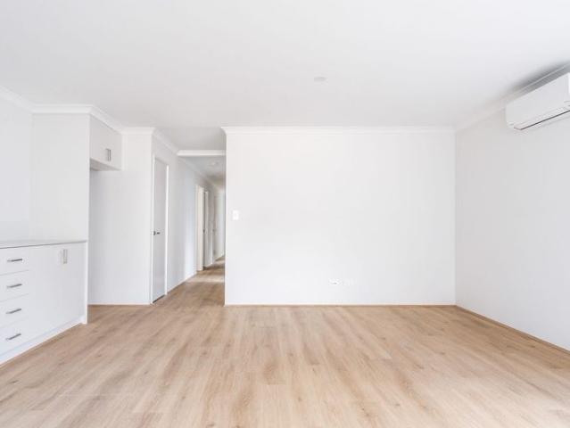 Stylish Living at 37B Espirit Way, Baldivis