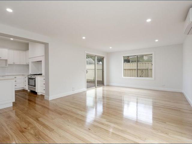 Stylish Living, Central Location