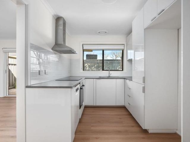 STYLISH LIVING | CHELSEA LOCATION | LOW MAINTENANCE
