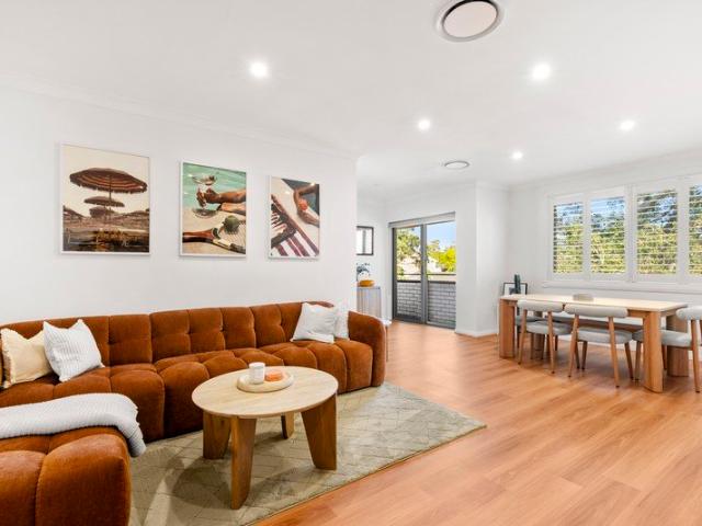 Stylish Living In The Heart Of Gymea