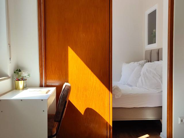 Stylish living in the heart of Stuttgart – newly renovated and comfortably furnished apartment, Stuttgart Amsterdam Apartments for Rent