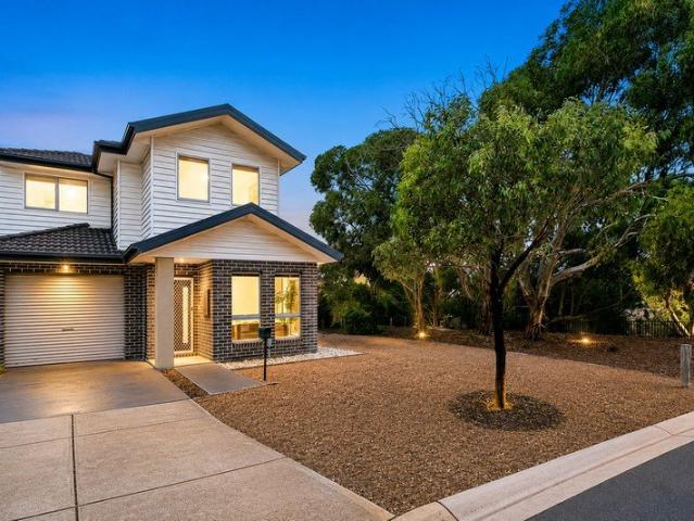 STYLISH LIVING IN THE HEART OF POINT COOK NO BODY CORPORATE