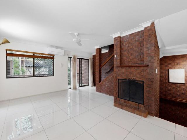 Stylish Living In Vibrant St Lucia