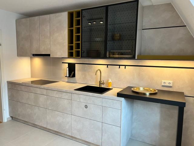 Stylish Living in a Charming Period Building – 3 Room Apartment, Essen Amsterdam Apartments for Rent