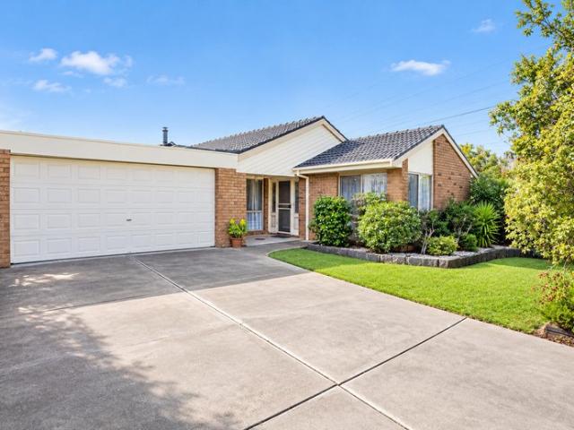 Stylish Living in a Convenient Location * APPLY FOR THIS PROPERTY NOW