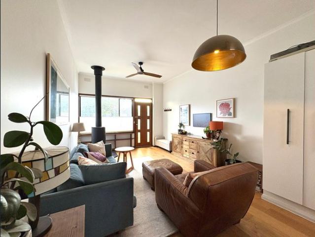 Stylish Living in a Prime Central Location