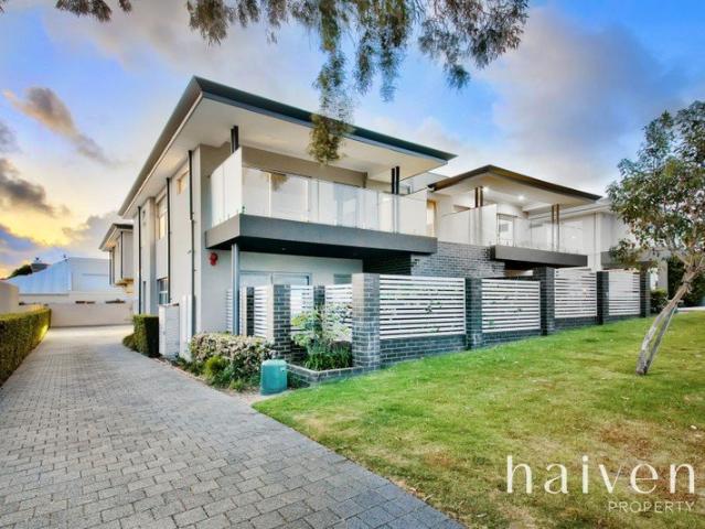 Stylish living in a prime Duncraig pocket