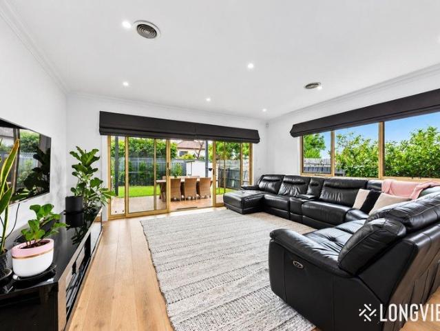 Stylish Living in a Prime Location