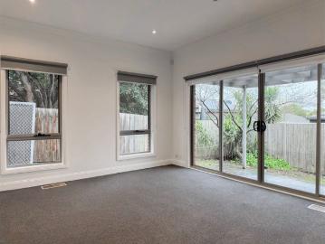 Stylish Living in a Superb Street Front Setting!